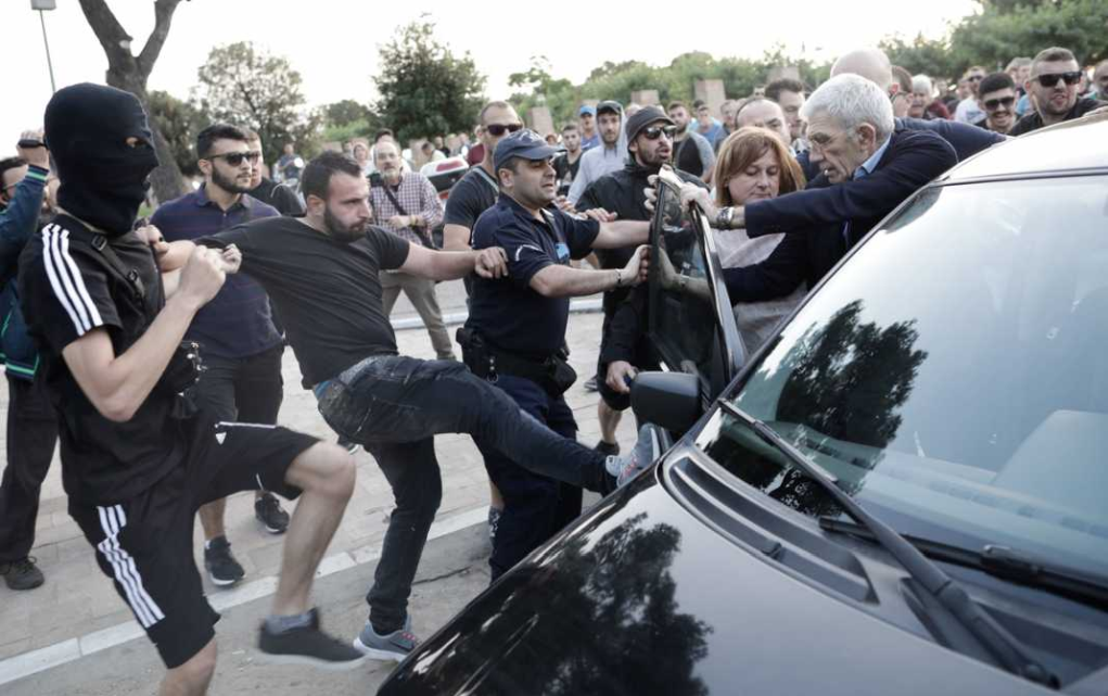 Να σταματήσει η ρητορική του μίσους που θρέφει τη βία