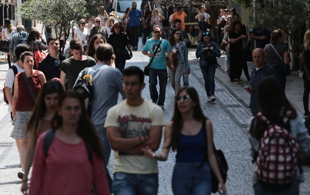 Ενθαρρυντικά μηνύματα και αγκάθια στο λιανεμπόριο το β’ τρίμηνο