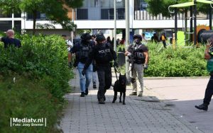 Ολλανδία: Η αστυνομία τραυμάτισε άνδρα που κρατούσε τσεκούρι και φώναζε «Allahu akbar»