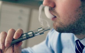 Ηλεκτρονικό τσιγάρο εξερράγη και σκότωσε άνδρα στις ΗΠΑ