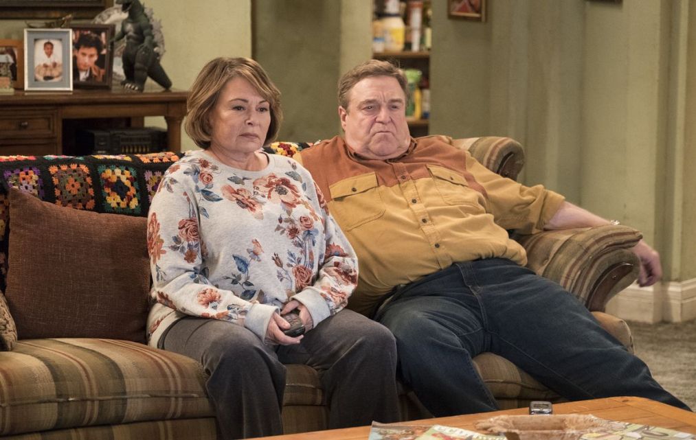 Κόπηκε το «Roseanne» λόγω ρατσιστικού tweet της ηθοποιού