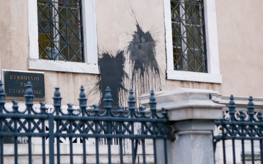 Νέες προσφυγές για τις ταυτότητες με το τσιπάκι