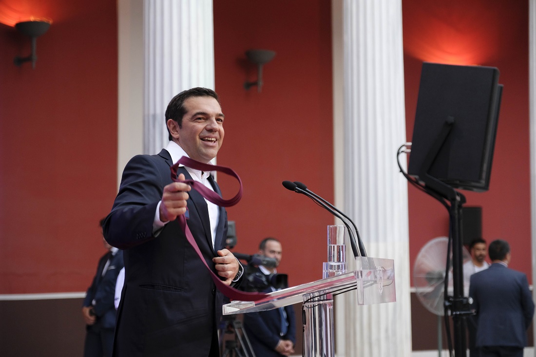 Ανασχηματισμός, Σύνταγμα και περιοδεία στη Μακεδονία!