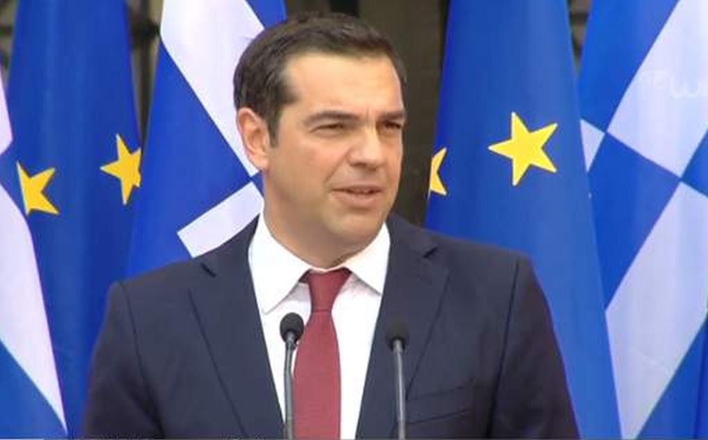 Με γραβάτα ο Τσίπρας στο Ζάππειο (live)