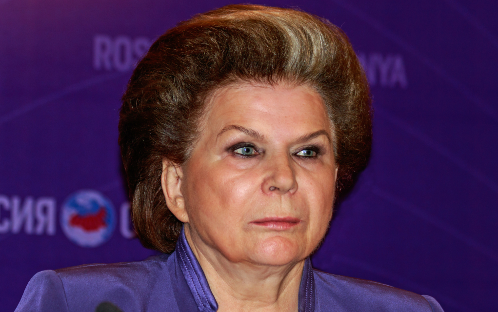 Έτοιμη για νέα ταξίδια στο διάστημα δηλώνει η 81 ετών πρώτη αστροναύτης