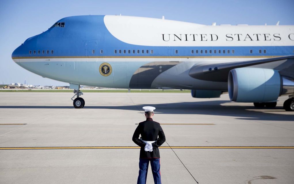 Στη Σούδα από χθες το εφεδρικό Air Force One