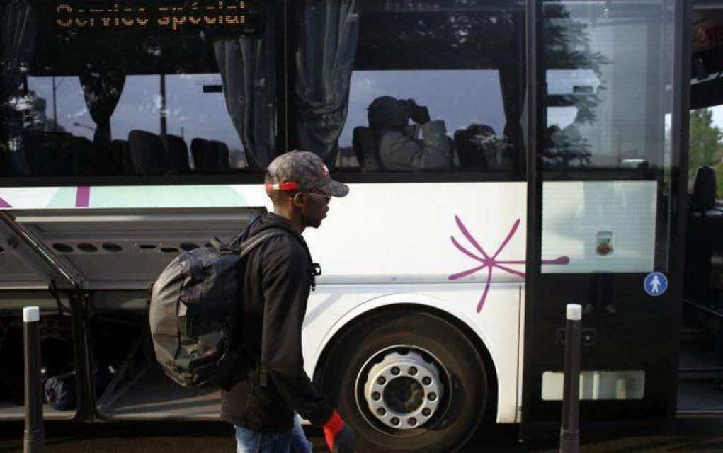 Γαλλία: Έφηβος μετανάστης εντοπίστηκε κρυμμένος σε μηχανή λεωφορείου