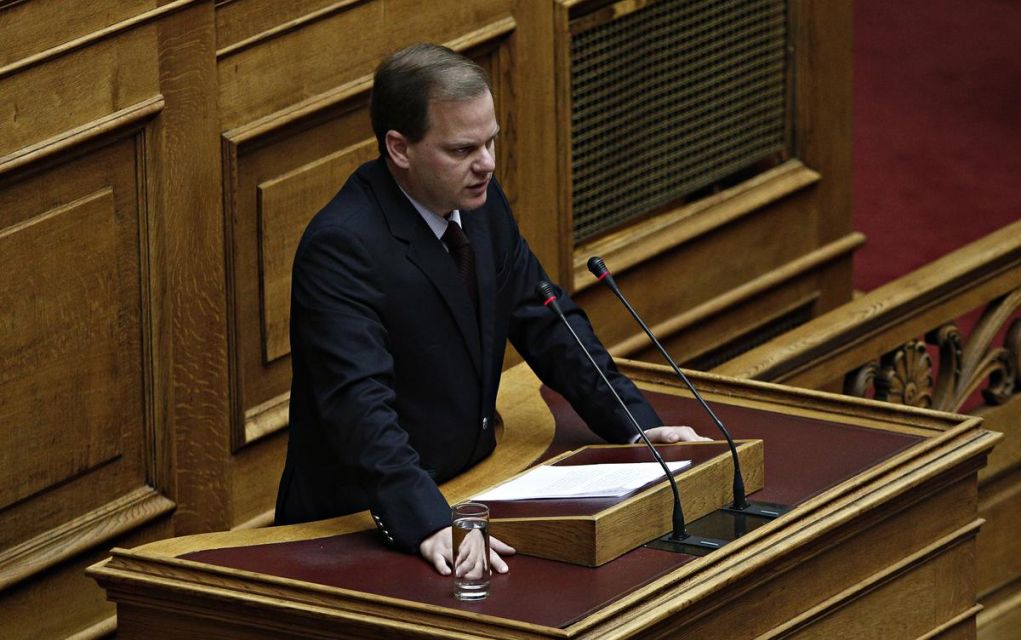 Καραμανλής: «Ανίκανη η Κυβέρνηση να κάνει μεγάλα έργα»