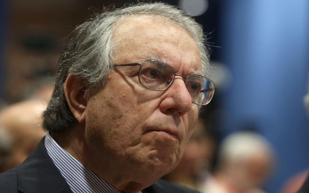 Ο Μπαμπινιώτης διαψεύδει τον Κουρουμπλή
