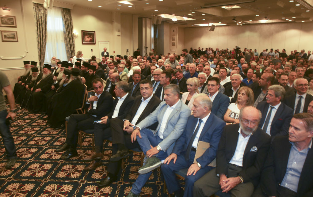 Ένταση με Αντωνούδη και Καλφακάκου στην συνεδρίαση της ΠΕΔ για το Σκοπιανό
