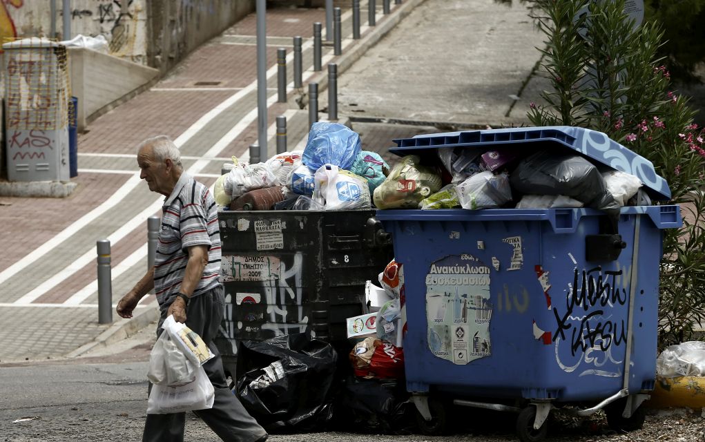 «Βουνό» παραμένουν τα σκουπίδια