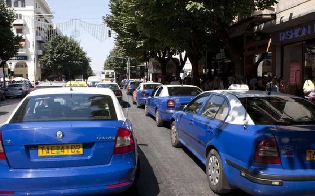 Αγριεύει η κατάσταση με τους αρνητές στη Θεσσαλονίκη: Πελάτης ξυλοκόπησε ταξιτζή γιατί του ζήτησε να φορέσει μάσκα
