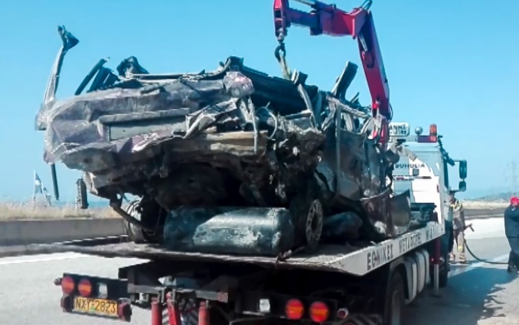 Τρίπολη: Τρόμος για επτά άτομα – Αγροτικό έπεσε σε γκρεμό