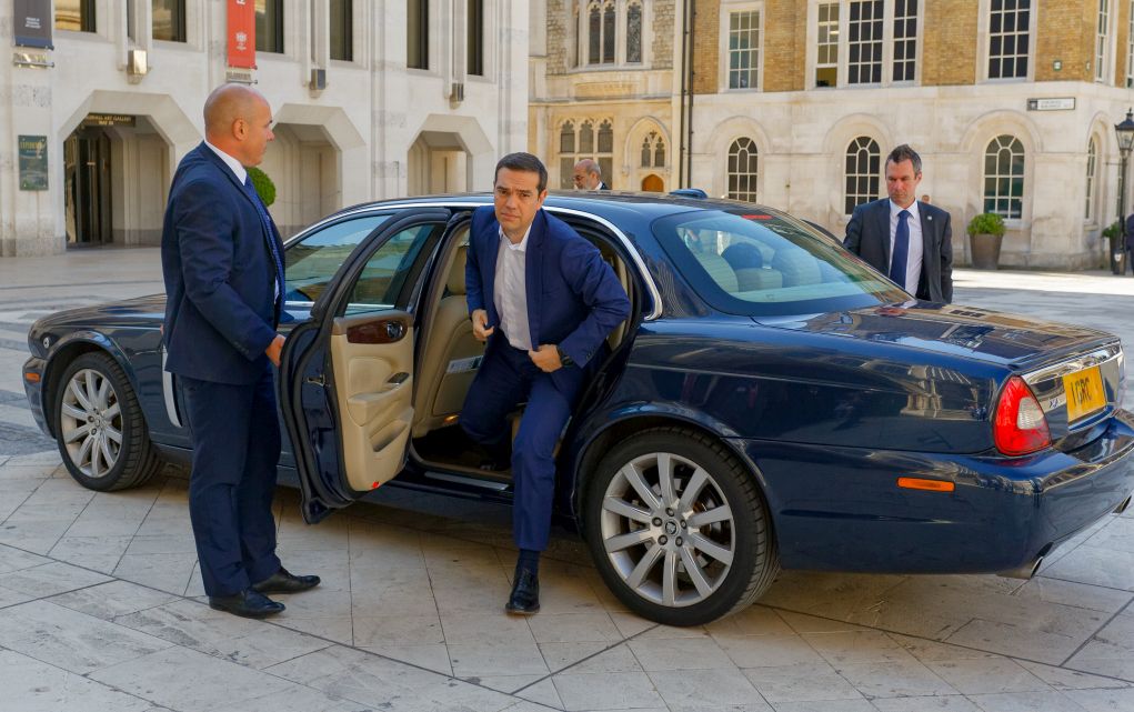 Ετοιμάζουν θερμή υποδοχή στον Τσίπρα