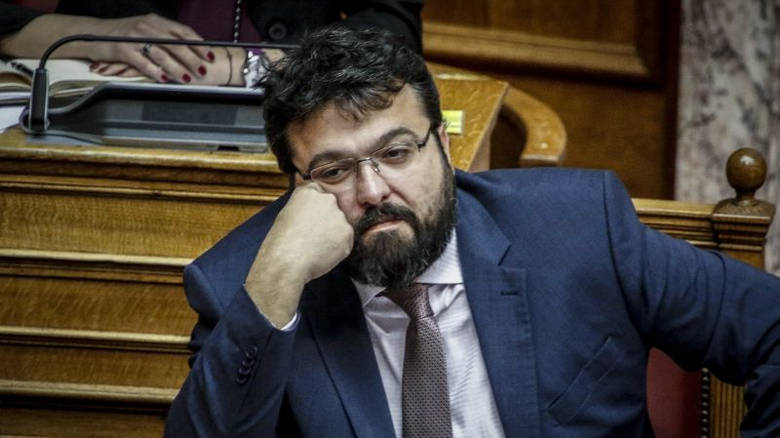 Επανεξετάζει ο Βασιλειάδης τις 14 ομάδες στη Super League