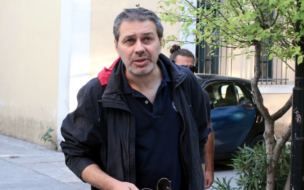 Με χειροπέδες ο Στέφανος Χίος