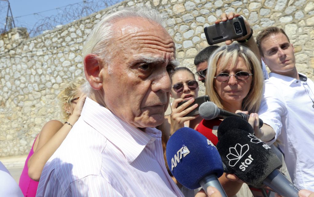 Αποφυλακίστηκε ο Τσοχατζόπουλος (vd & pics)