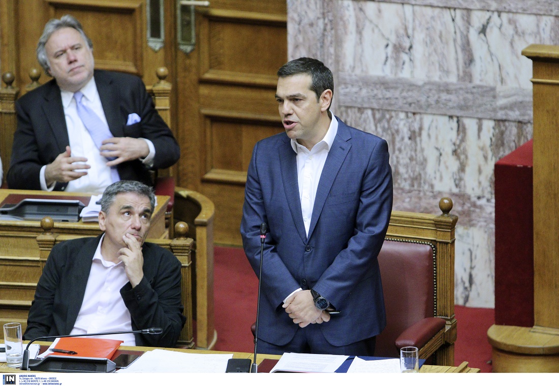 Περιμένουν την Τρίτη σαν τη Δευτέρα Παρουσία!