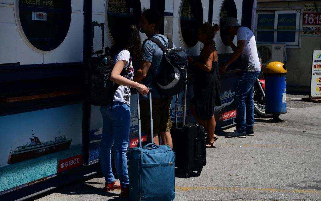 Γεμάτα τα πλοία στην τελευταία «έξοδο» των εκδρομέων για τον Δεκαπενταύγουστο