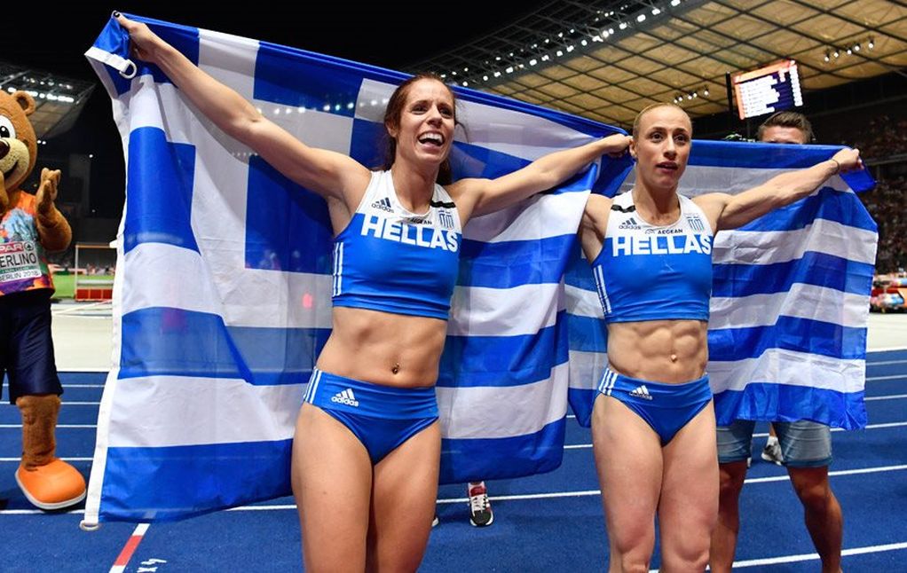 Αποθέωση και υπόκλιση στα «χρυσά» κορίτσια