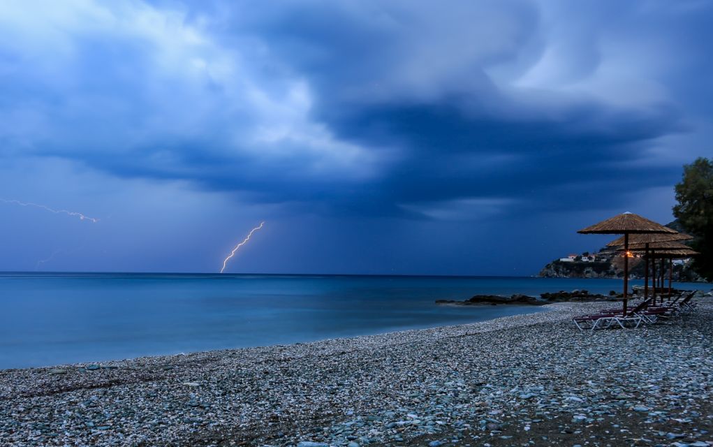 Ο καιρός σήμερα σε όλη τη χώρα – Συνεχίζει η κακοκαιρία