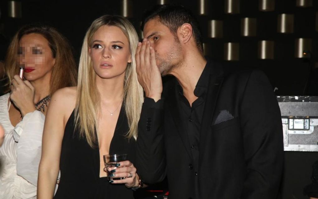 Ποιος φιλάει το κορίτσι του Ουγγαρέζου; (pics)
