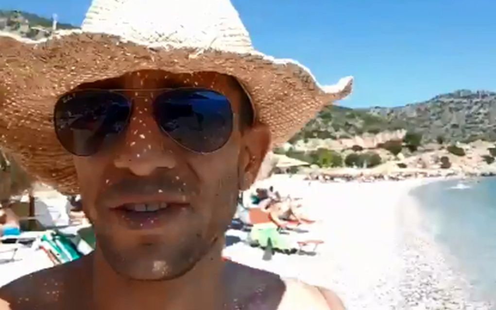 Σάλος με ρατσιστικό παραλήρημα επιχειρηματία από ελληνική παραλία (vd)