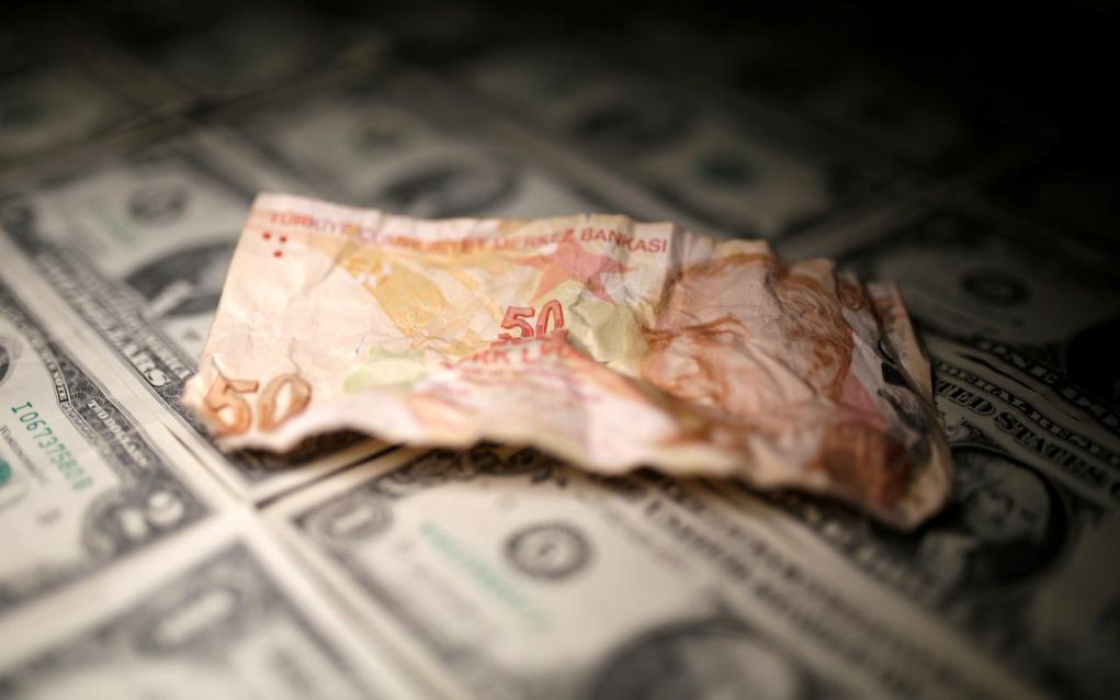 Οι πολιτικές εξελίξεις στην Τουρκία «ρίχνουν» τη λίρα
