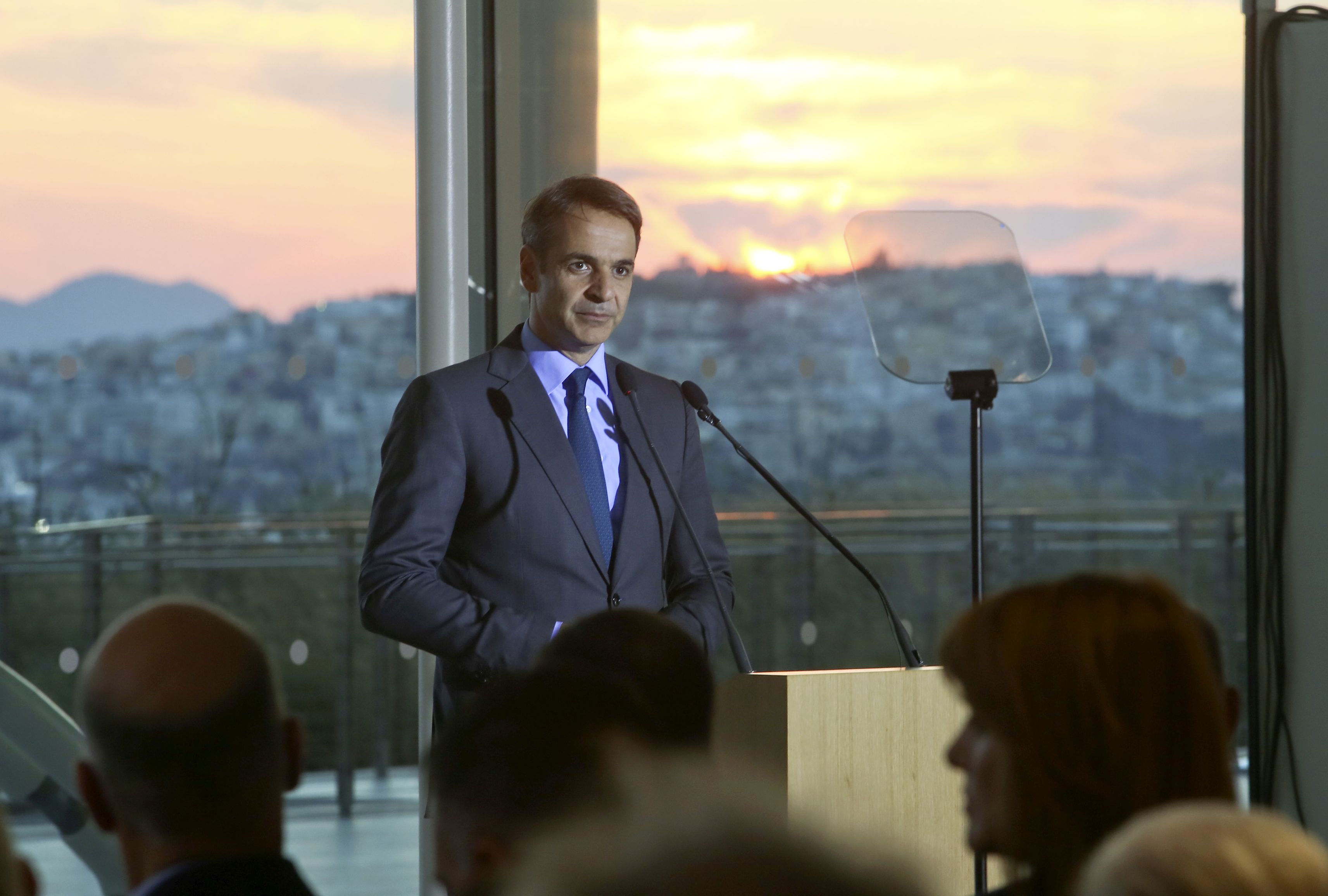Άρχισαν τις «ασκήσεις θάρρους» στη Νέα Δημοκρατία