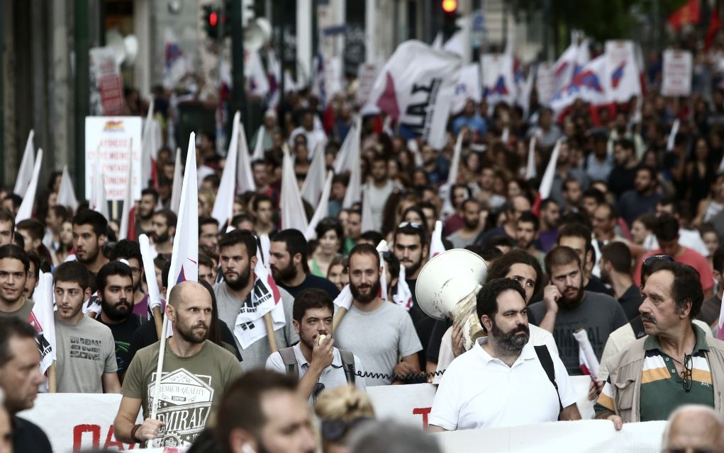 Πορεία – απάντηση του ΠΑΜΕ στις εξαγγελίες Τσίπρα (pics)