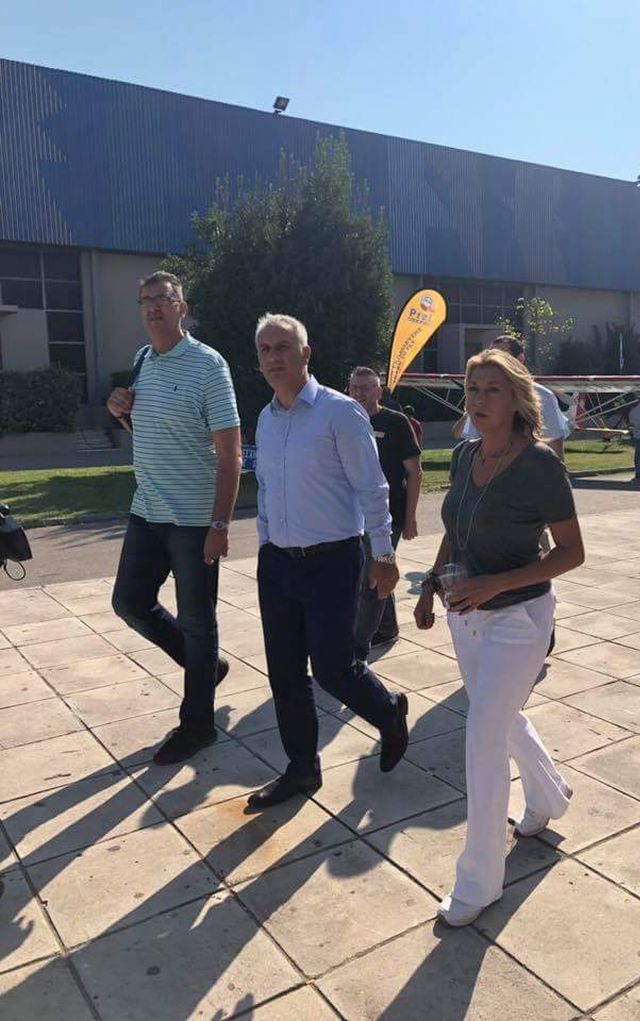 Καραμανλή, Ανατολίτης και Σαμαράς στα περίπτερα ΠΑΟΚ, Άρη και Ηρακλή (pics)