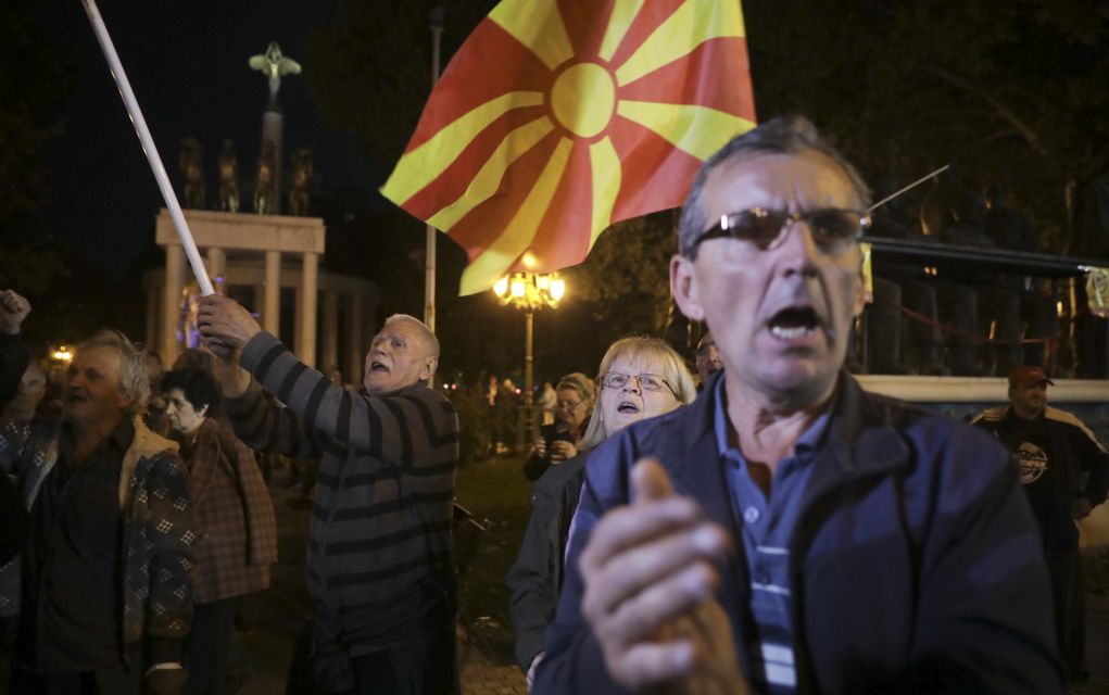 Θα συνεχίσει ο Ζάεφ με τη συμφωνία παρά το χαστούκι;