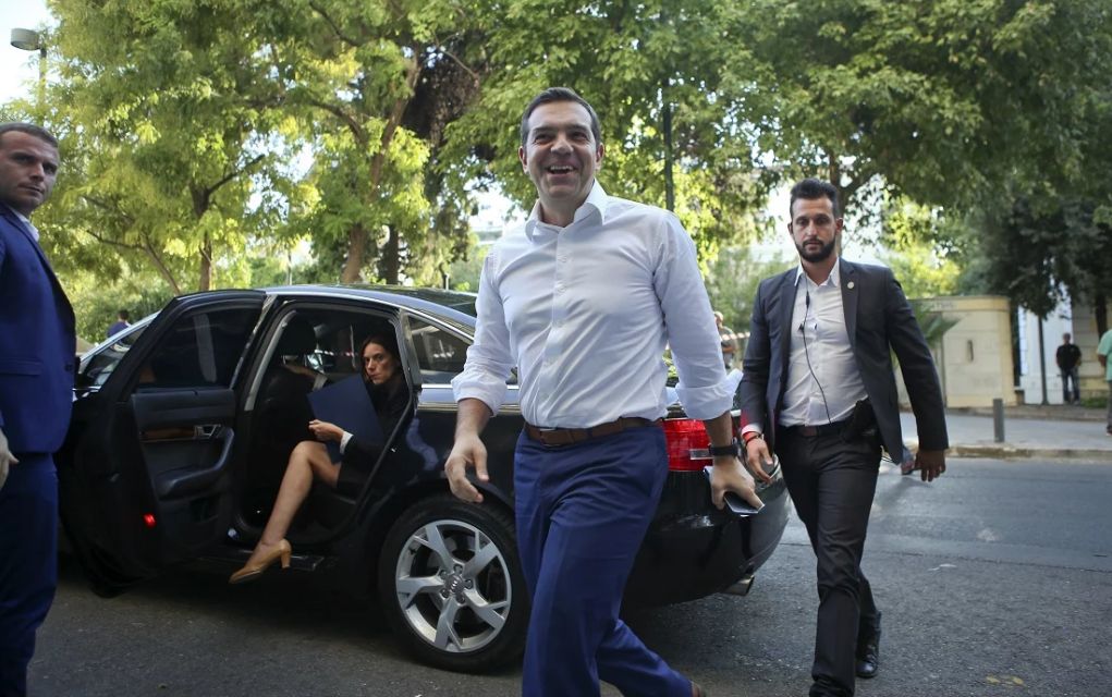 Τα έχει με Καμμένο, Τσακαλώτο, Μπακογιάννη!