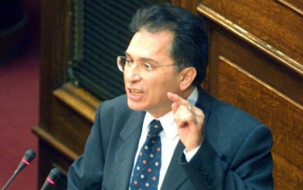 Ως… γλάστρα επιχειρηματία παρουσιάστηκε στο δικαστήριο ο Ανθόπουλος