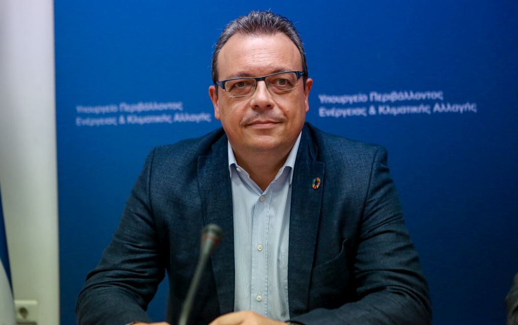 Υπέγραψε ο Σ. Φάμελλος για την εκπαίδευση νεοεισερχόμενων δασεργατών
