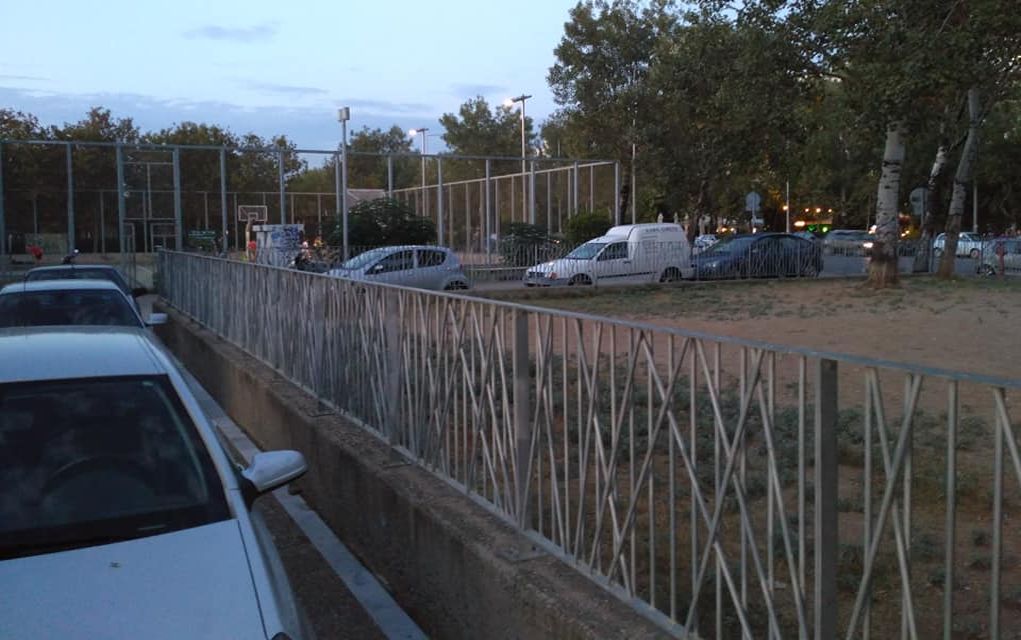 Θεσσαλονίκη: «Όσκαρ» αναισθησίας από οδηγούς – Πάρκαραν σε πεζόδρομο (pics)