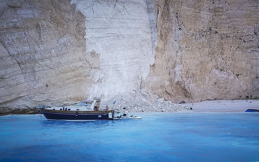 Λέκκας για το Ναυάγιο της Ζακύνθου: «Εισηγηθήκαμε την προσέγγιση της παραλίας μόνο από τη θάλασσα, λόγω κινδύνου κατολισθήσεων»