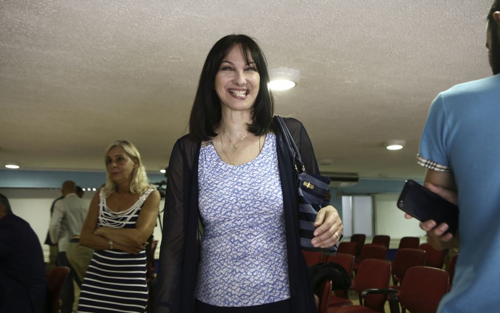 Διαψεύδει η Κουντουρά τις καταγγελίες Καμμένου