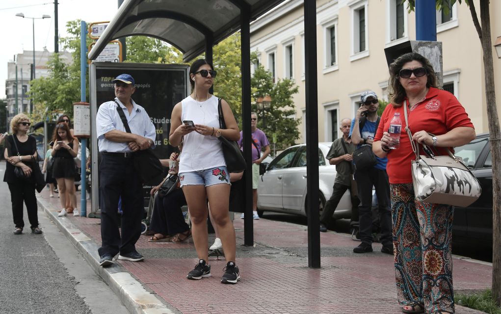 Σοκ στην Αθήνα: Σεξουαλική παρενόχληση κοριτσιών σε στάσεις του ΟΑΣΑ