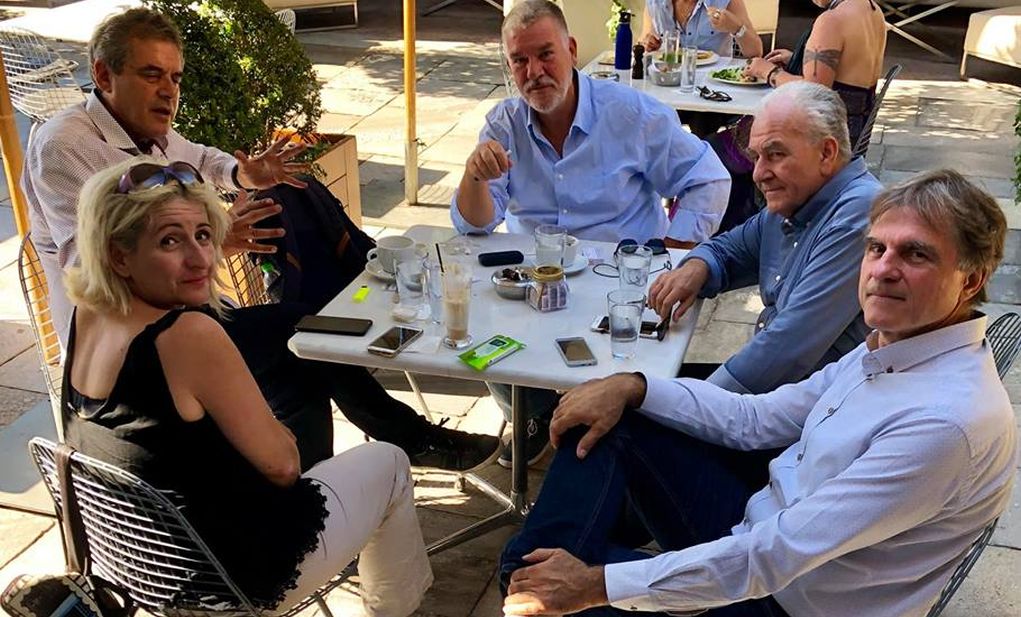 Κουράκης, Αβαρλής και Αρβανίτης ανεξαρτητοποιήθηκαν από τις παρατάξεις τους