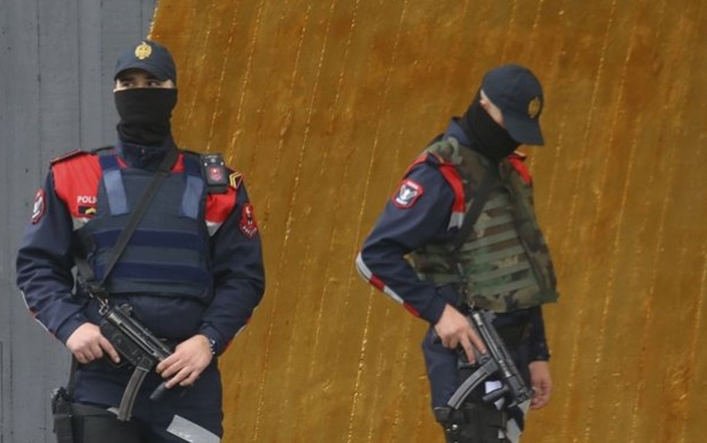 Βουλιαράτες: «Έχασε τον έλεγχο όταν του κατέβασαν την ελληνική σημαία»