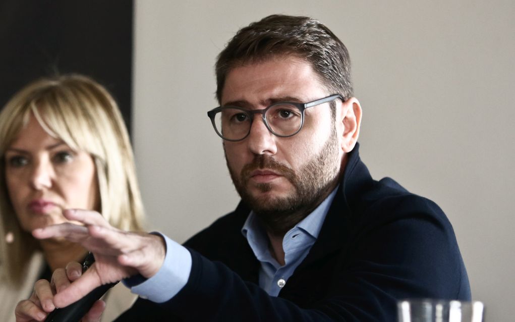 «Νόμιμα αλλά όχι ηθικά αυτά που κάνει ο Τσίπρας»