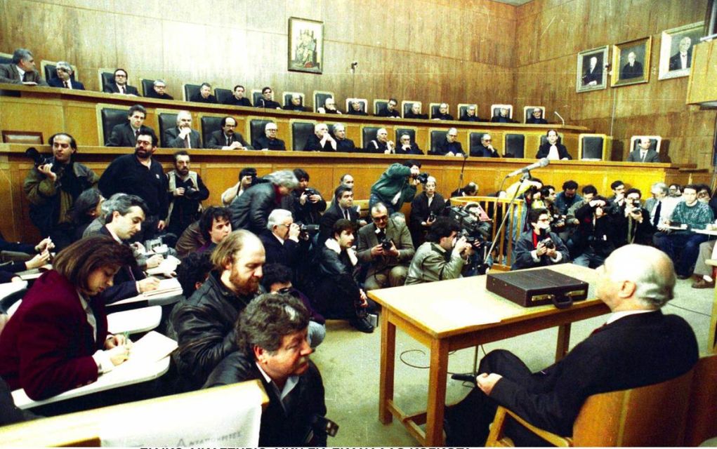 Α. Βγόντζας / Η αγχώδης επιστροφή του «βρώμικου ‘89»