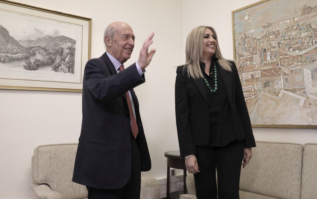 Γεννηματά για Σημίτη: «Με τη λάσπη θα μείνουν»