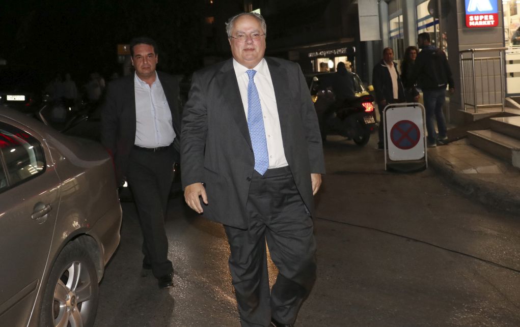 Κοτζιάς: «Έστελνα διπλωμάτες στον εισαγγελέα»