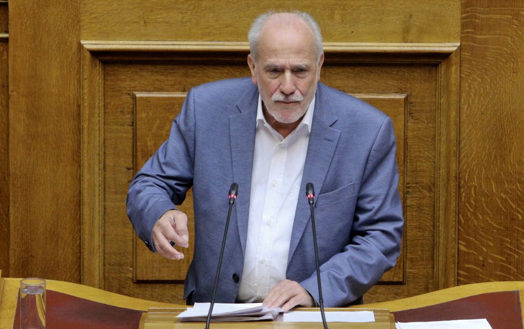 Γιάννης Κουτσούκος: «Η κυβέρνηση παίρνει 10 και μοιράζει 1…»