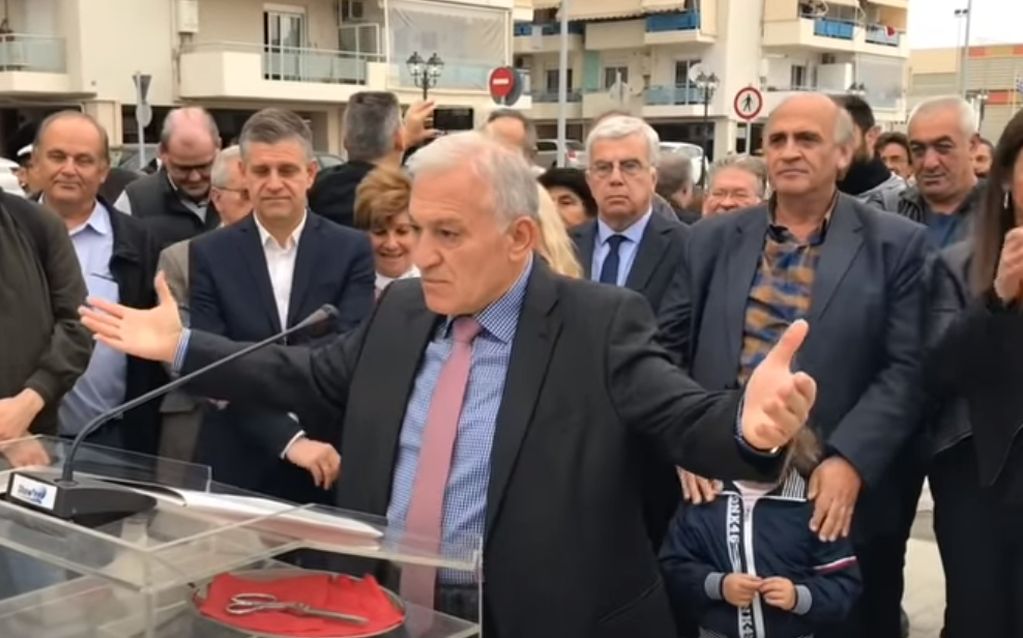 Κυρίζογλου: «Η Κ. Νοτοπούλου δεν μπορεί να πατά σε δύο βάρκες»