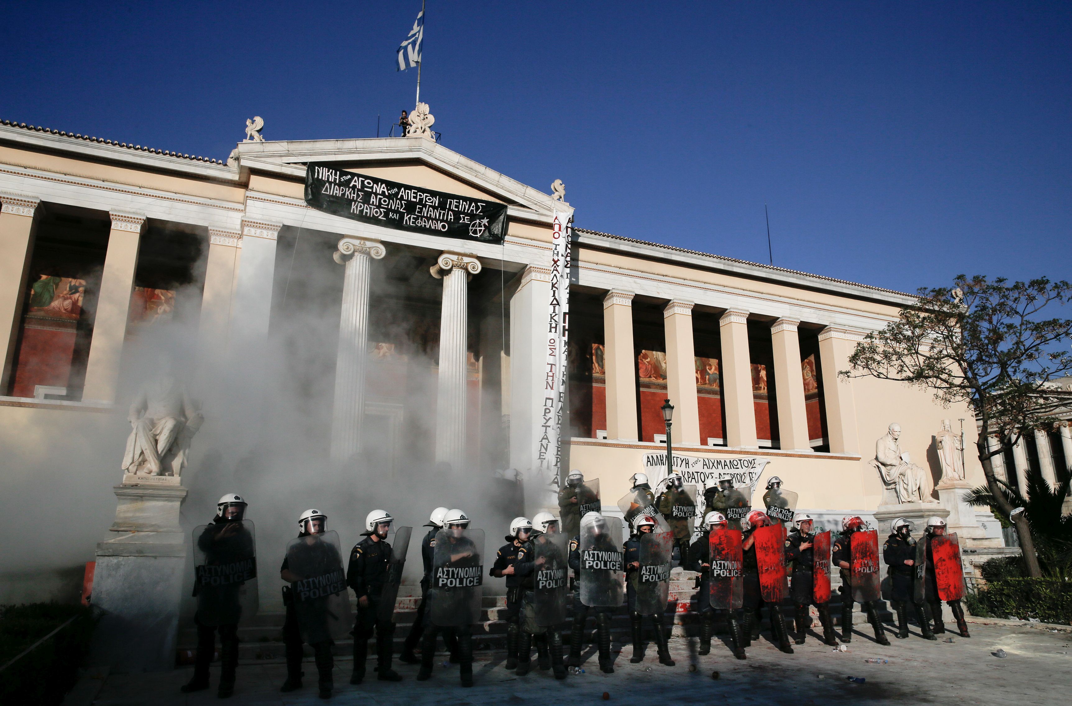 Δεν μπορούν ή δεν θέλουν να φτιάξουν τα πανεπιστήμια;