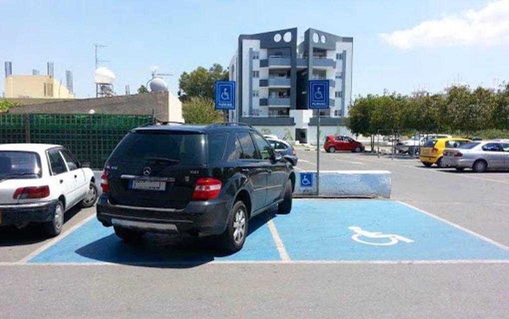 Αλλάζουν οι τιμές πάρκινγκ στην Αθήνα