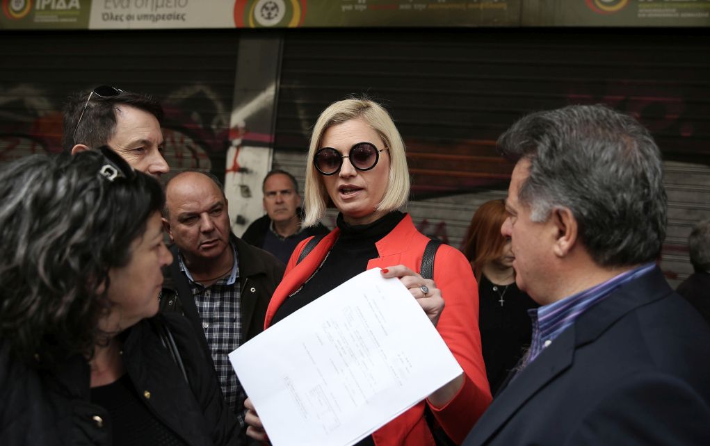 Έξαλλοι οι πρώην σύντροφοί της με τη Ραχήλ
